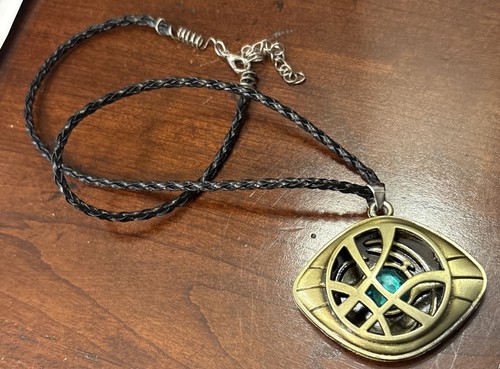 Collana con ciondolo - , pietra