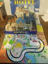 Gioco In Scatola HOTEL Parker 2004, ( mancano i 2 lampioni )