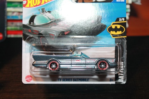 Batmobile batman serie - batman, dc