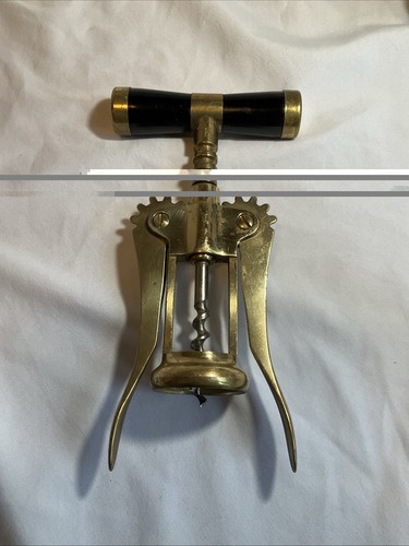 Antico apribottiglie vino
