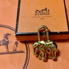 HERMES Cadena Elephant Motif