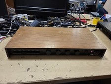 Amplificatore integrato A&R