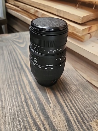 Sigma 300 4 5 - 70-300, f/4-5.6