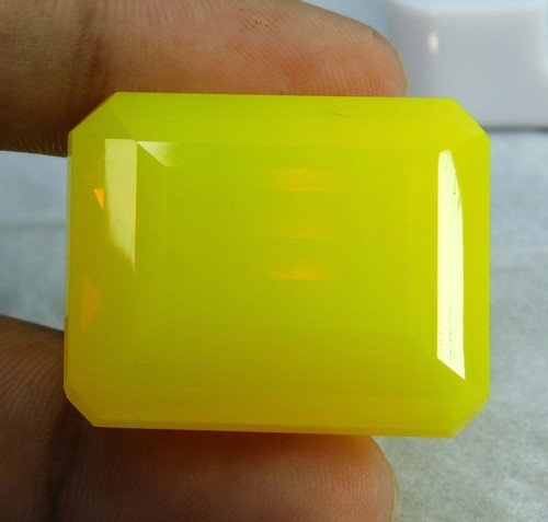 Splendida pietra preziosa
