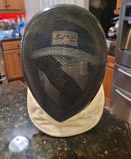 Casco maschera rete metallica