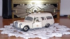 Matchbox King Size, N° K-6: Mercedes-Benz "Binz Ambulance".