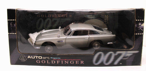 Auto art james bond - james,