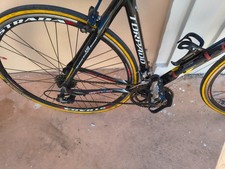 bici da corsa in alluminio