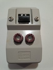 Interruttore Bipolare Simon 16A 380 V con Fusibili a cartuccia 