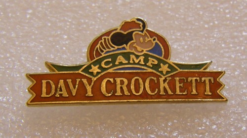 Pin disney mickey mouse camp - pin's,