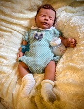 Bambola bambino bambino in silicone corposo