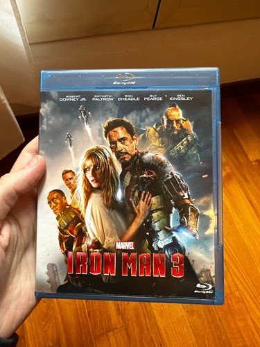 Iron man con - iron, (2013)