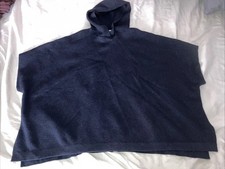 Poncho con cappuccio maglione