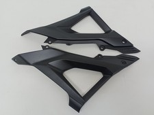 🏍️ Honda CB 125 R 2020 – Fianchetti Laterali Neri Destra e Sinistra – Originali