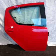 670030H010 Porta post. DX TOYOTA AYGO 1a Serie 1.4 turbodiesel Ber. 5p/d/1398cc