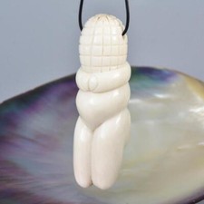 Ciondolo Dea della Fertilità