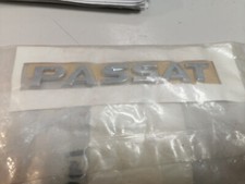 LOGO "PASSAT" IN RILIEVO CROMATA CODICE: 3C8853687A739