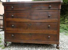 Cassettone antico cappuccino