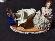 Capodimonte, gruppo in porcellana