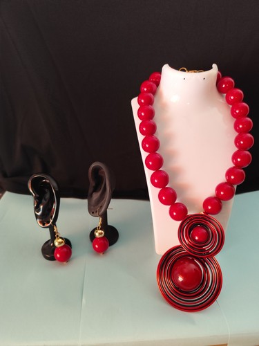 Collana con ciondolo - ciondolo, e