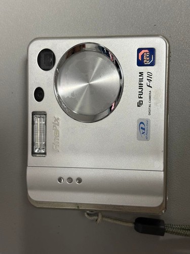 Fotocamera digitale compatta