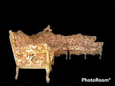 Maestoso divano angolare barocco dorato italiano anni '70