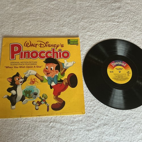 Walt disney pinocchio album - walt,