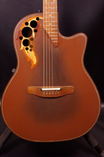 Chitarra acustica usata