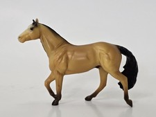 Breyer 2024 Vintage Club Stablemate pelle di cervo opaca quarto di cavallo