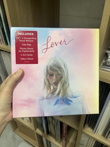 Taylor swift lover deluxe - swift,