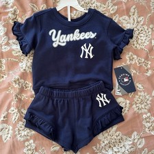 Set 2T pantaloncini e top