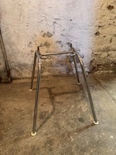 Struttura in metallo originale