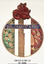 DOLORANDO ARDO DISTINTIVO D’ONORE MUTILATI IN AZIONI 1935.1943 REGNO D’ITALIA