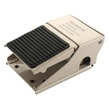 Valvola a pedale pneumatica