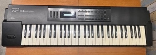 Roland synthesizer - xp-10,