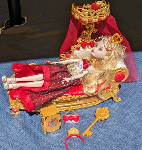 Bambola ever after high apple - ever,