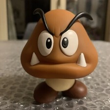 Super Mario Bros Action Figure Goomba - Nintendo - Leggi Descr/Read Descr