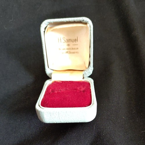 Scatola porta anelli vintage