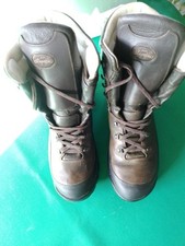 scarponi da montagna usati