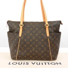 LOUIS VUITTON LV Monogram