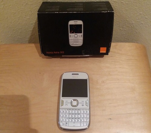 Nokia asha 302 - 302, new