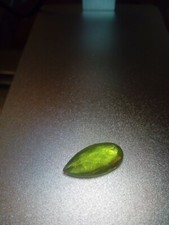 BELLISSIMO PERITODO COLORE VERDE PRATO CTS. 5,64. GOCCIA PROVENIENZA PAKISTAN 