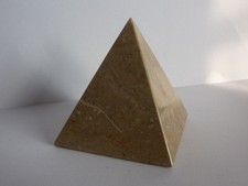 cristalloterapia PIRAMIDE