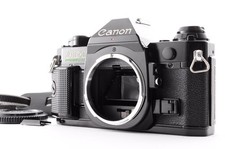 CLA'd Canon AE-1 Program Black Excellent + 5 fotocamera reflex pellicola solo...