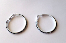 PAIRE CREOLES NOIRE TACHETE -