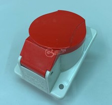 PRESA DA MURO INDUSTRIALE INCLINATA 95102 16A 380V  ROSSO 4 POLI CON SPORTELLO