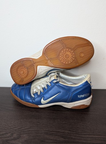 Nike total iii hallen - nike, 90