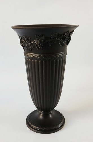 Vaso con piedi diaspro - con, in