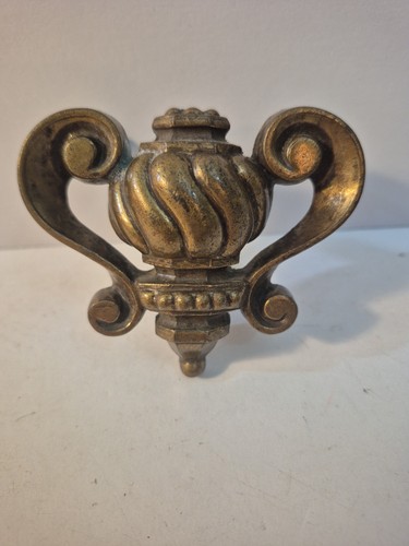Decorazione mobili ottone