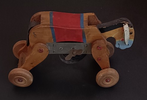 Cavallo legno carica con - di,